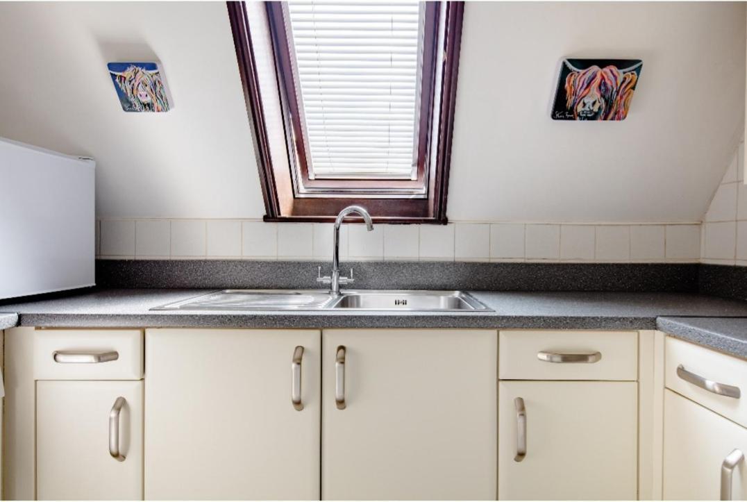 Spacious Room 2 Mins From Station Londra Exterior foto